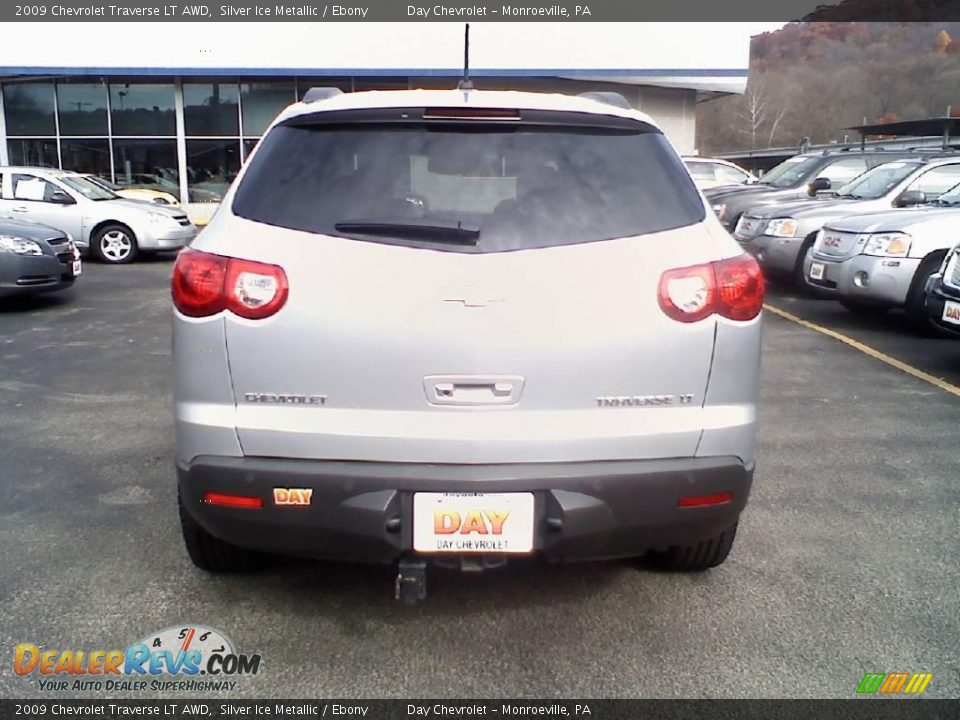 2009 Chevrolet Traverse LT AWD Silver Ice Metallic / Ebony Photo #5