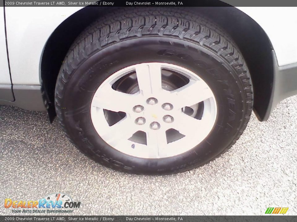 2009 Chevrolet Traverse LT AWD Silver Ice Metallic / Ebony Photo #18