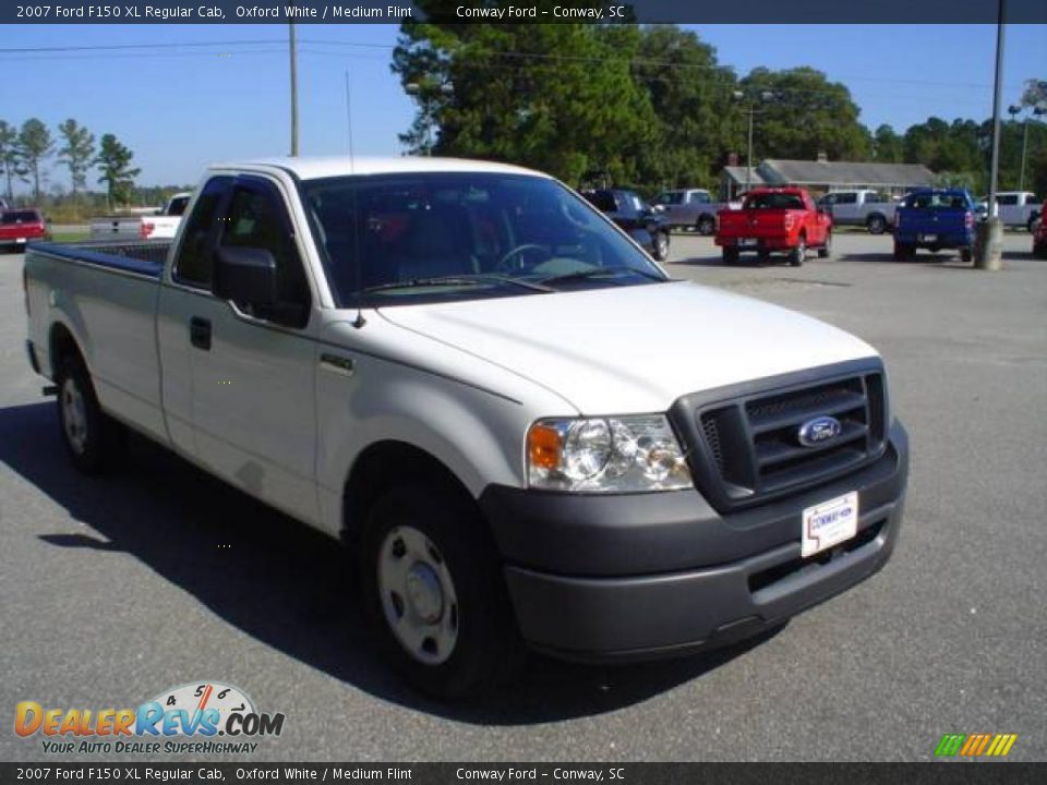 2007 Ford F150 XL Regular Cab Oxford White / Medium Flint Photo #3