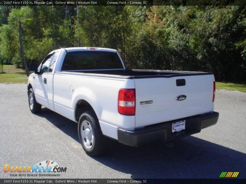 2007 Ford F150 XL Regular Cab Oxford White / Medium Flint Photo #7