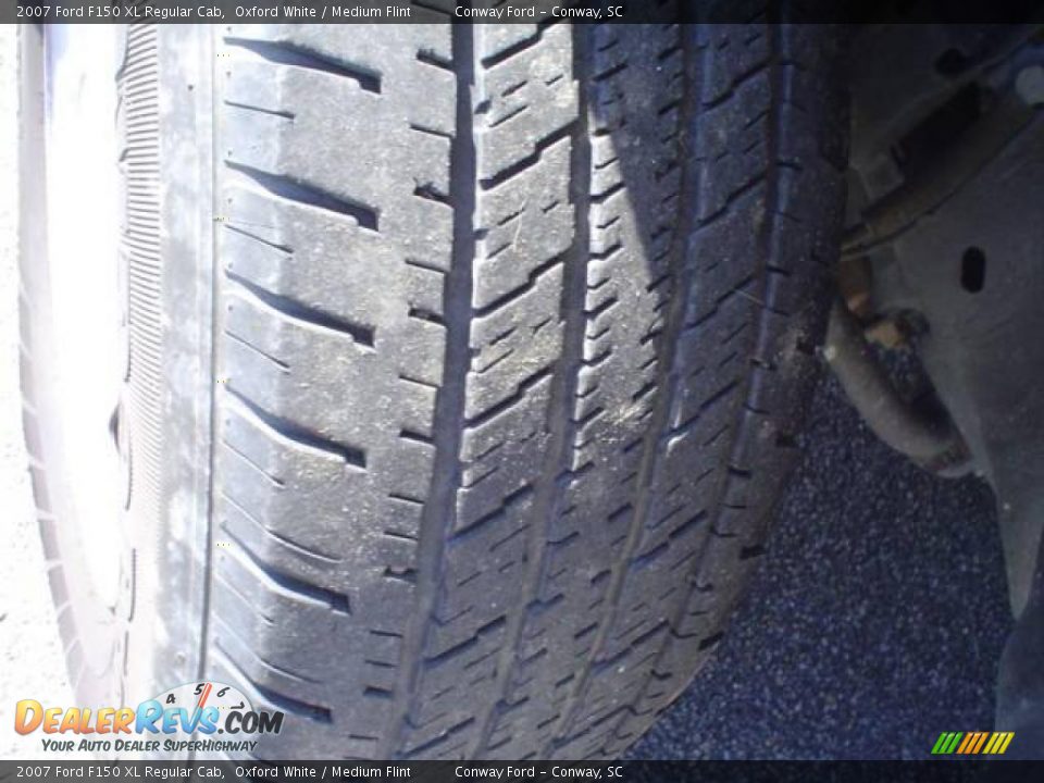 2007 Ford F150 XL Regular Cab Oxford White / Medium Flint Photo #10
