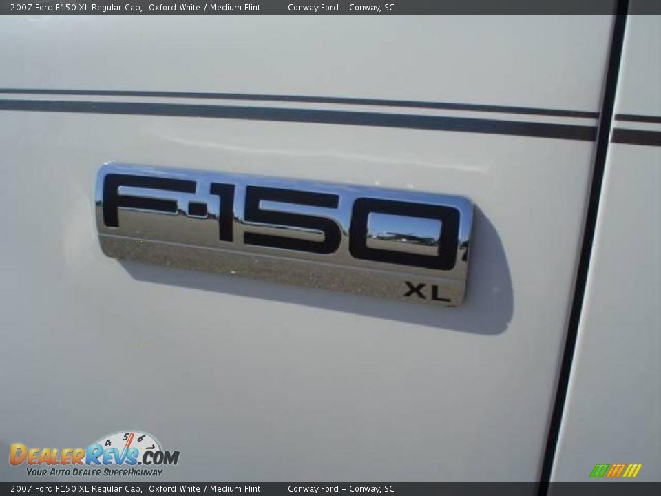 2007 Ford F150 XL Regular Cab Oxford White / Medium Flint Photo #13