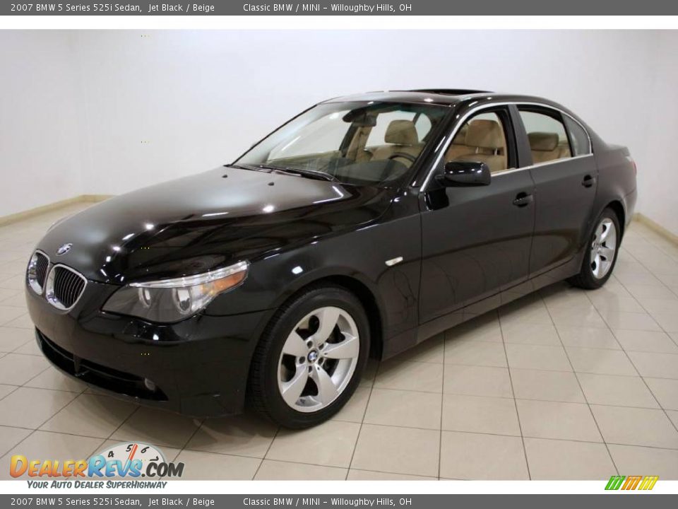 2007 BMW 5 Series 525i Sedan Jet Black / Beige Photo #3