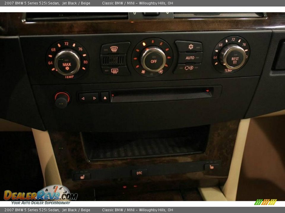 2007 BMW 5 Series 525i Sedan Jet Black / Beige Photo #18