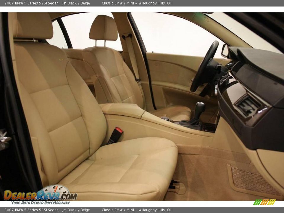 2007 BMW 5 Series 525i Sedan Jet Black / Beige Photo #22