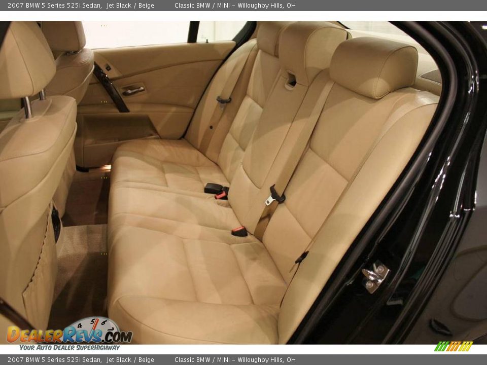 2007 BMW 5 Series 525i Sedan Jet Black / Beige Photo #24