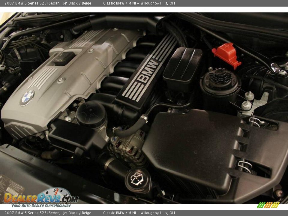 2007 BMW 5 Series 525i Sedan Jet Black / Beige Photo #28