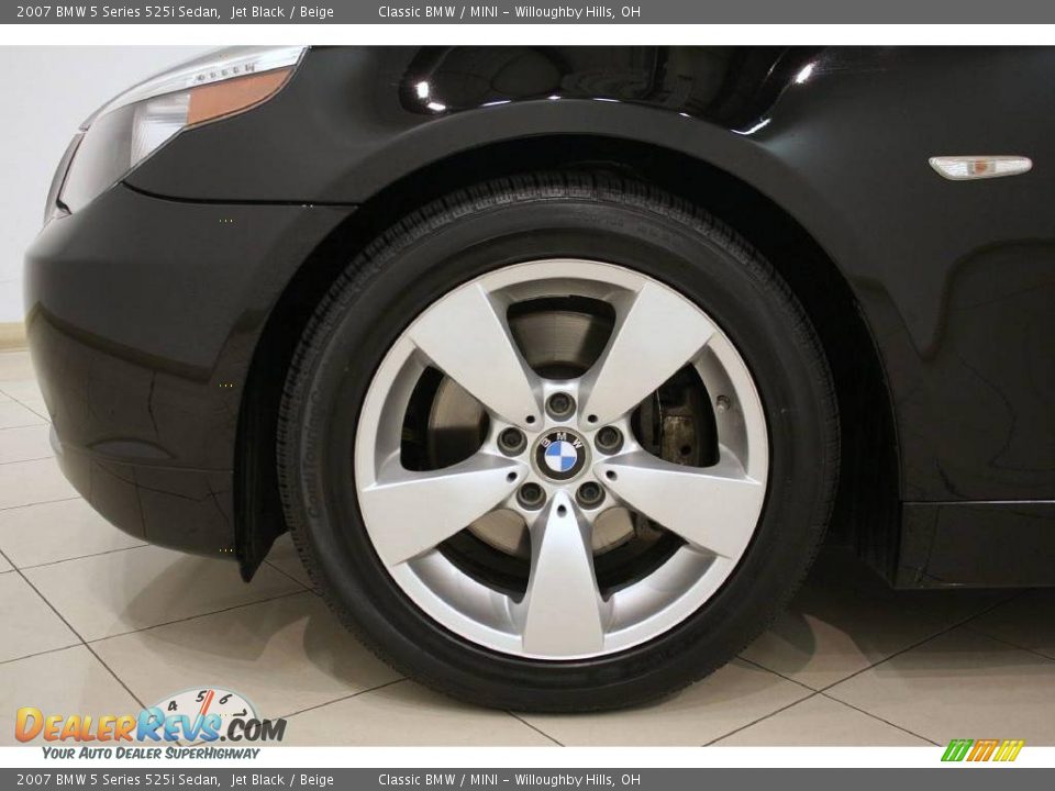 2007 BMW 5 Series 525i Sedan Jet Black / Beige Photo #29
