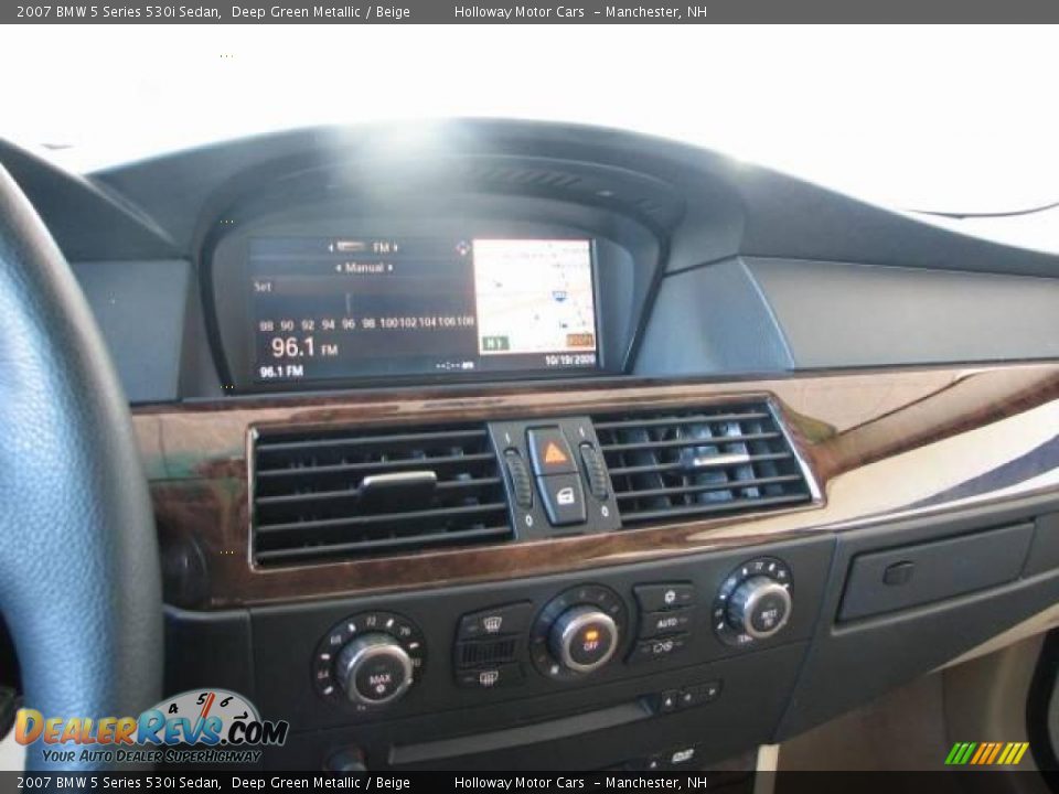 2007 BMW 5 Series 530i Sedan Deep Green Metallic / Beige Photo #11