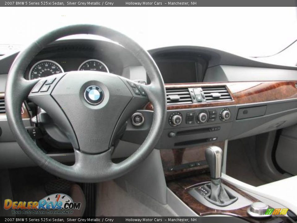 2007 BMW 5 Series 525xi Sedan Silver Grey Metallic / Grey Photo #7