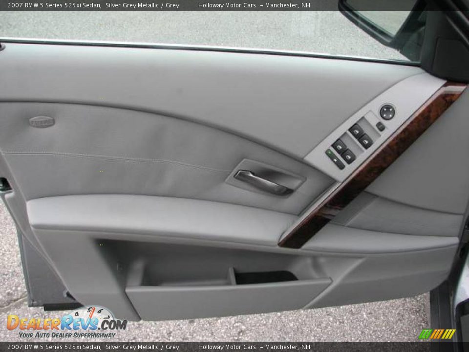2007 BMW 5 Series 525xi Sedan Silver Grey Metallic / Grey Photo #8