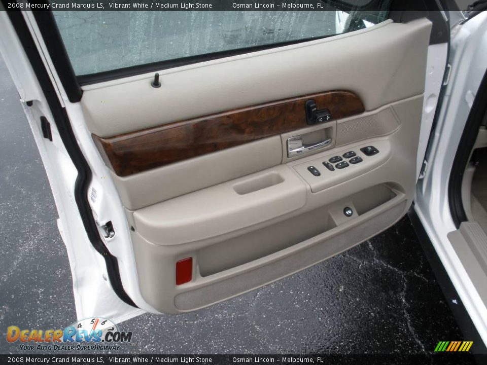 2008 Mercury Grand Marquis LS Vibrant White / Medium Light Stone Photo #10