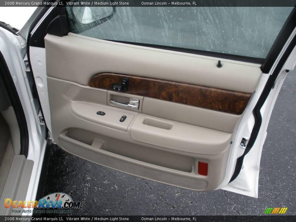 2008 Mercury Grand Marquis LS Vibrant White / Medium Light Stone Photo #16