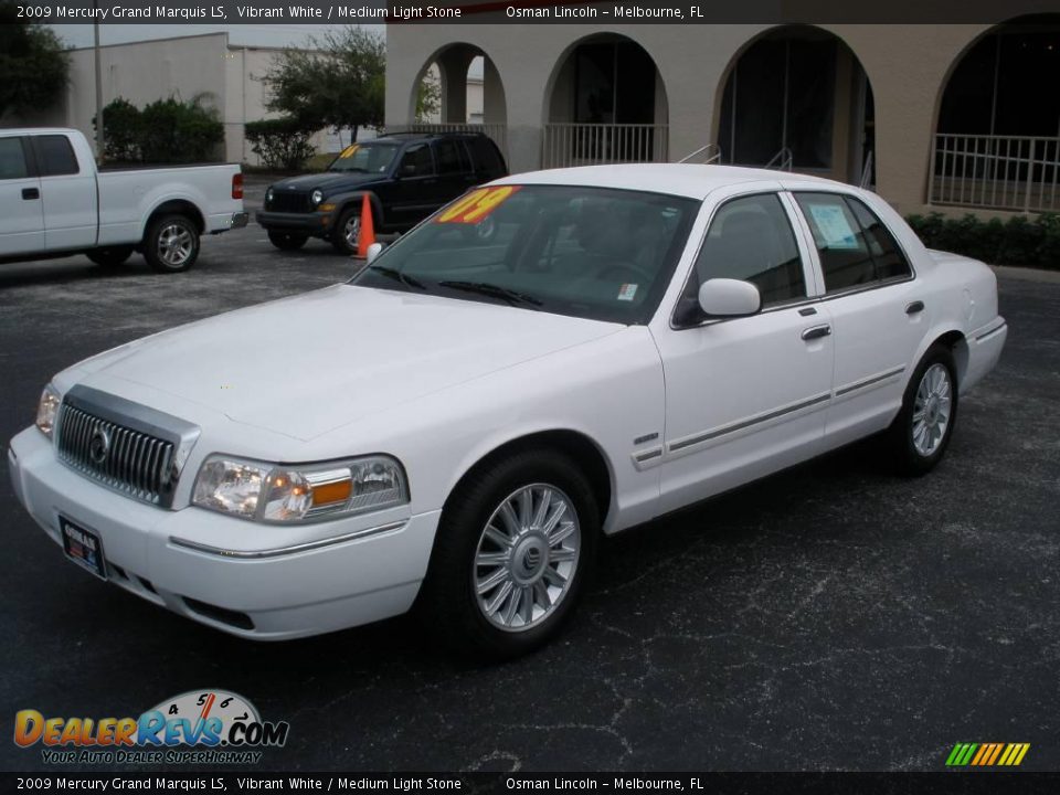 2009 Mercury Grand Marquis LS Vibrant White / Medium Light Stone Photo #3