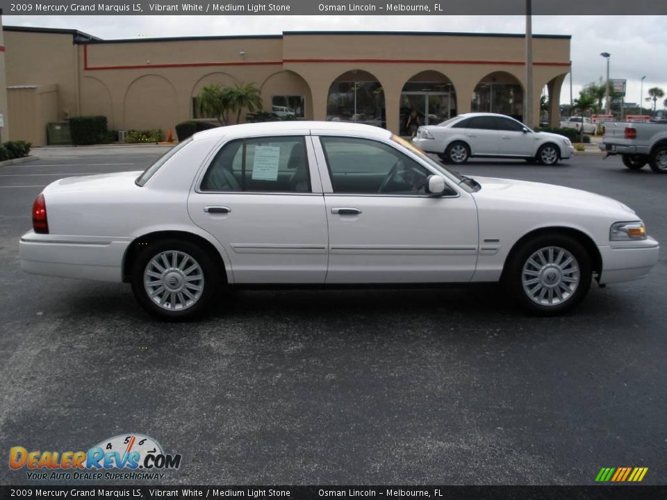 2009 Mercury Grand Marquis LS Vibrant White / Medium Light Stone Photo #8