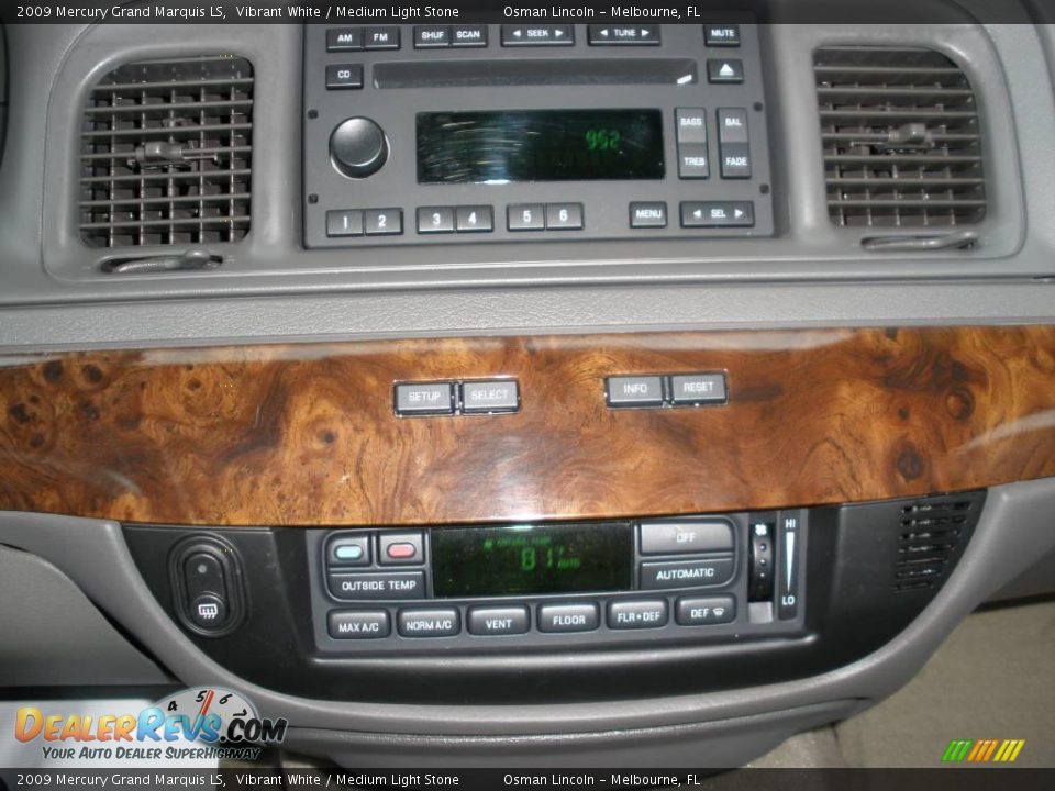 2009 Mercury Grand Marquis LS Vibrant White / Medium Light Stone Photo #20