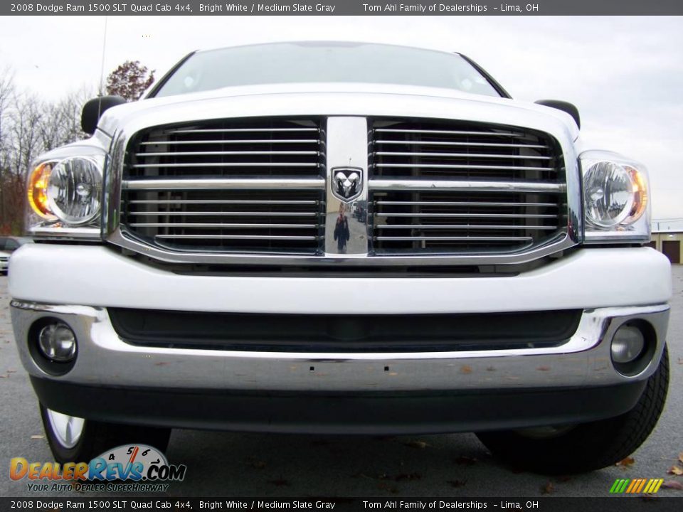 2008 Dodge Ram 1500 SLT Quad Cab 4x4 Bright White / Medium Slate Gray Photo #3