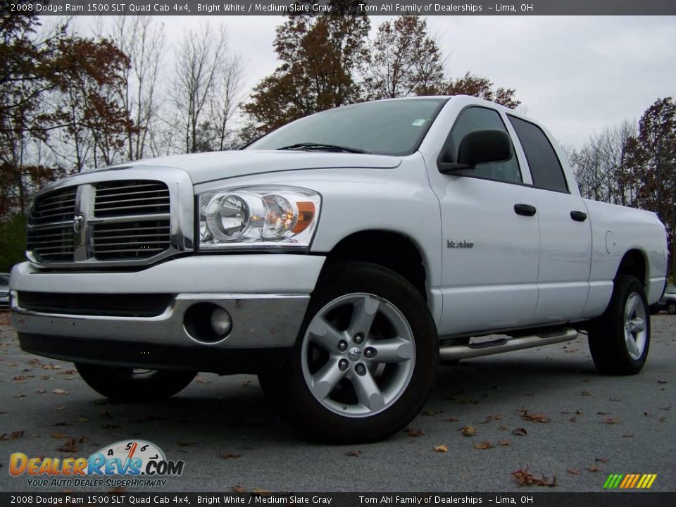2008 Dodge Ram 1500 SLT Quad Cab 4x4 Bright White / Medium Slate Gray Photo #5