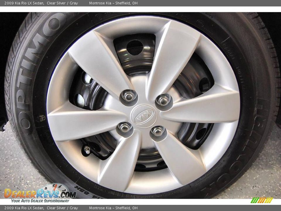 2009 Kia Rio LX Sedan Clear Silver / Gray Photo #16