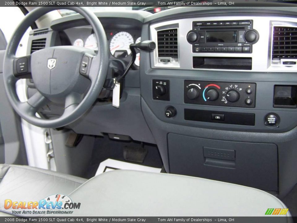 2008 Dodge Ram 1500 SLT Quad Cab 4x4 Bright White / Medium Slate Gray Photo #14