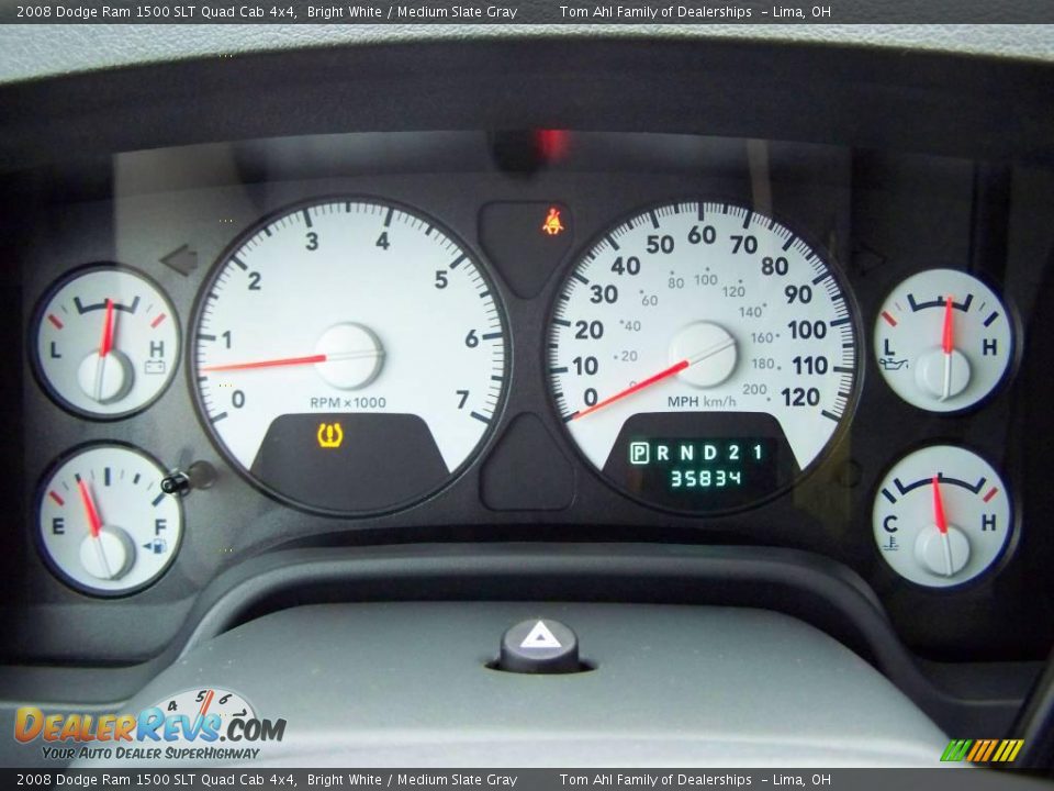 2008 Dodge Ram 1500 SLT Quad Cab 4x4 Bright White / Medium Slate Gray Photo #17
