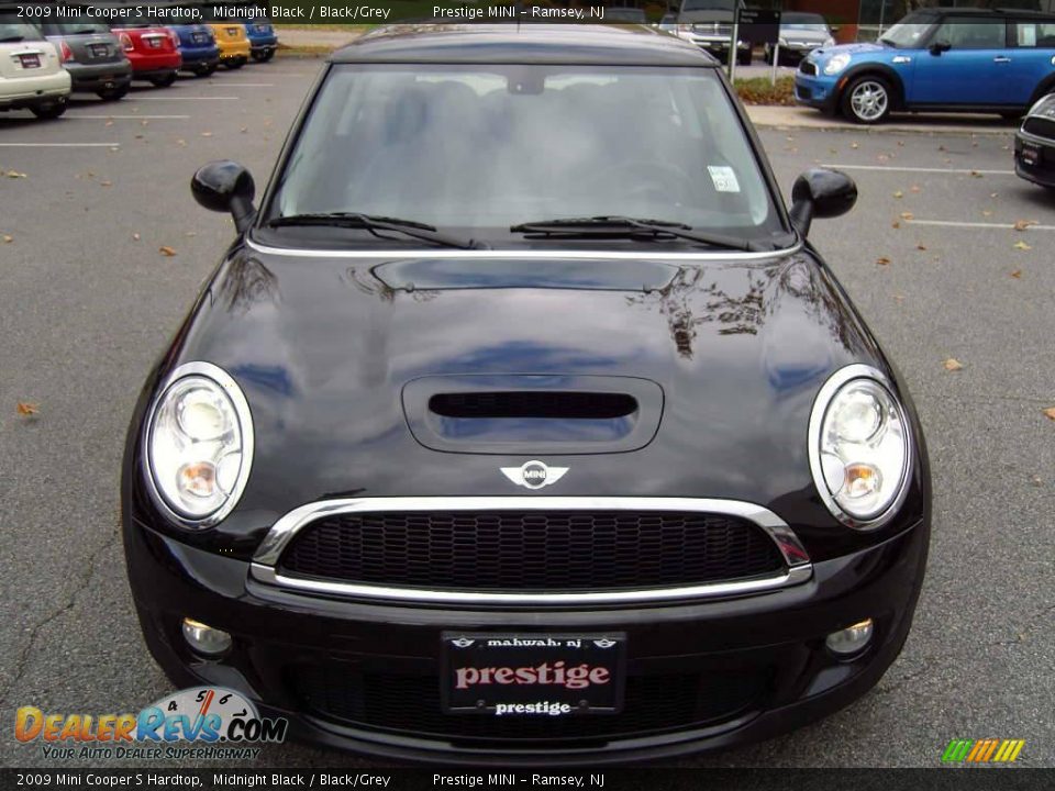 2009 Mini Cooper S Hardtop Midnight Black / Black/Grey Photo #14