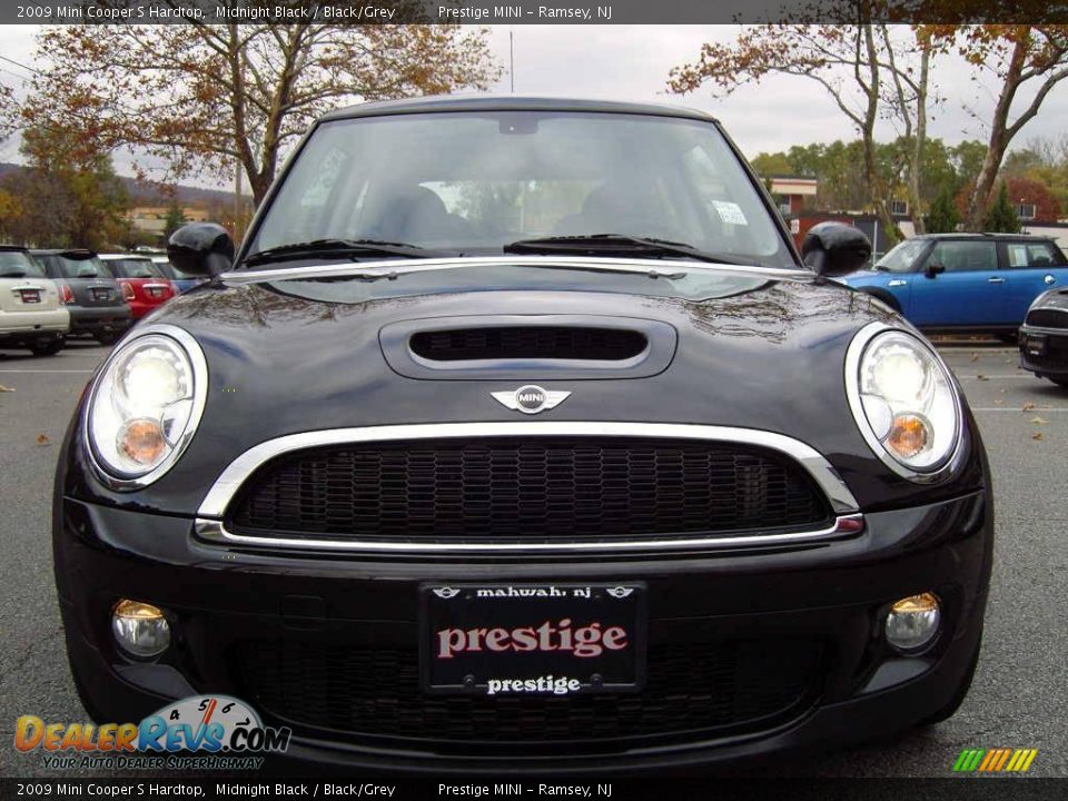 2009 Mini Cooper S Hardtop Midnight Black / Black/Grey Photo #15