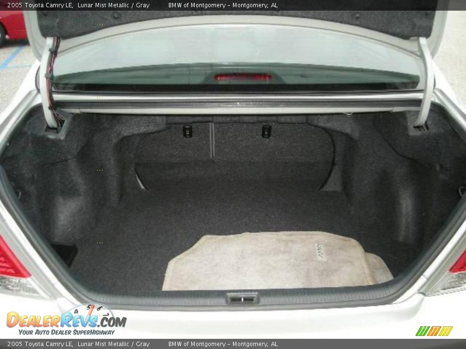 2005 Toyota Camry LE Lunar Mist Metallic / Gray Photo #9