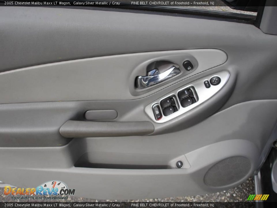 2005 Chevrolet Malibu Maxx LT Wagon Galaxy Silver Metallic / Gray Photo #7