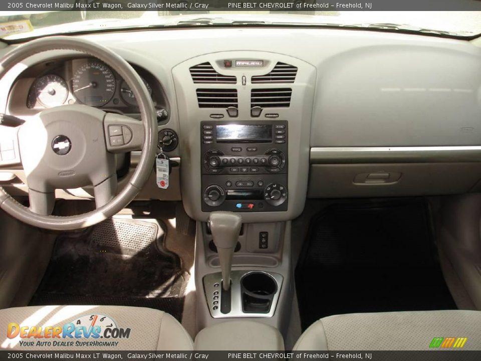 2005 Chevrolet Malibu Maxx LT Wagon Galaxy Silver Metallic / Gray Photo #11