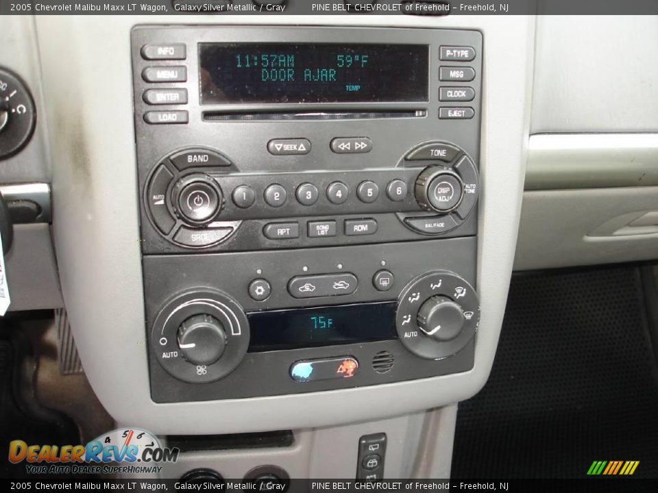 2005 Chevrolet Malibu Maxx LT Wagon Galaxy Silver Metallic / Gray Photo #13