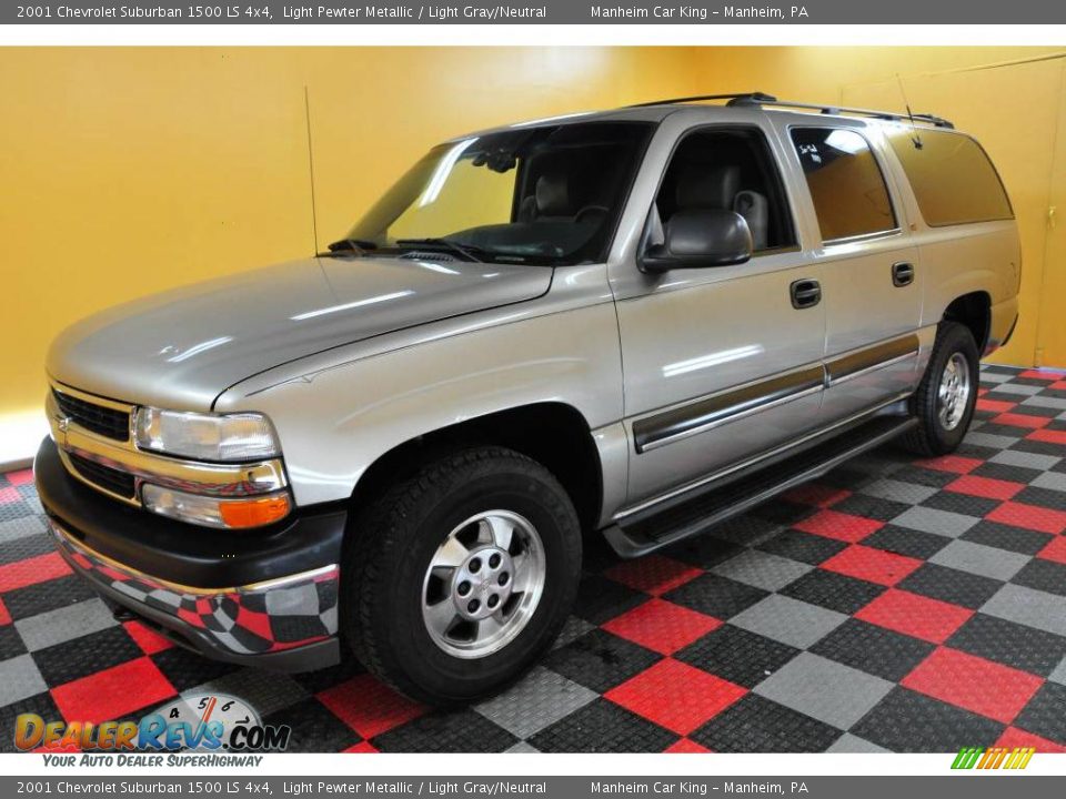 2001 Chevrolet Suburban 1500 LS 4x4 Light Pewter Metallic / Light Gray/Neutral Photo #3