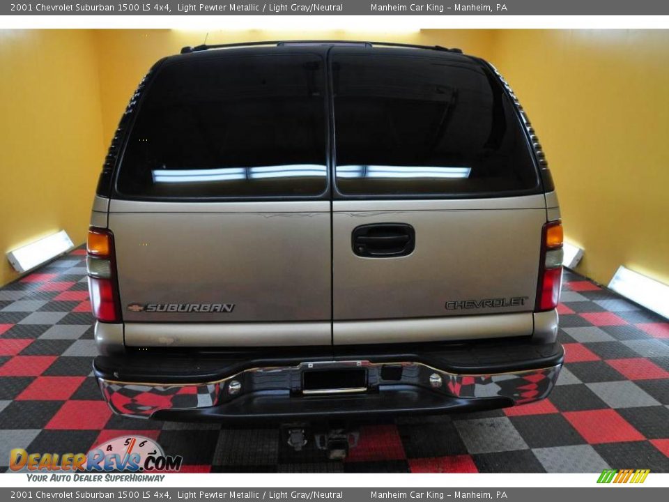 2001 Chevrolet Suburban 1500 LS 4x4 Light Pewter Metallic / Light Gray/Neutral Photo #5
