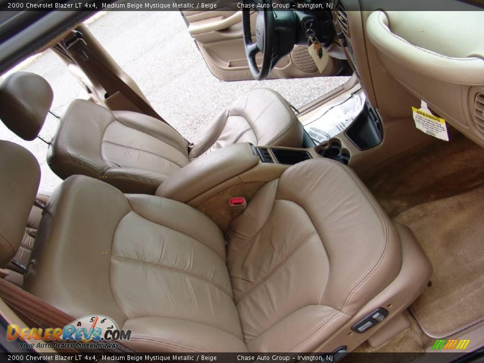 2000 Chevrolet Blazer LT 4x4 Medium Beige Mystique Metallic / Beige Photo #14
