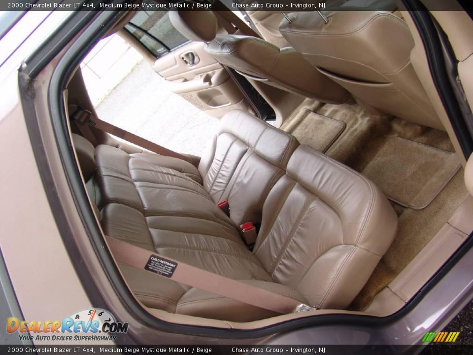 2000 Chevrolet Blazer LT 4x4 Medium Beige Mystique Metallic / Beige Photo #15