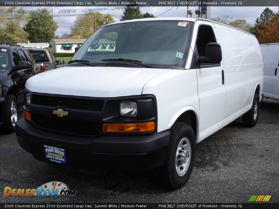 2009 Chevrolet Express 2500 Extended Cargo Van Summit White / Medium Pewter Photo #1