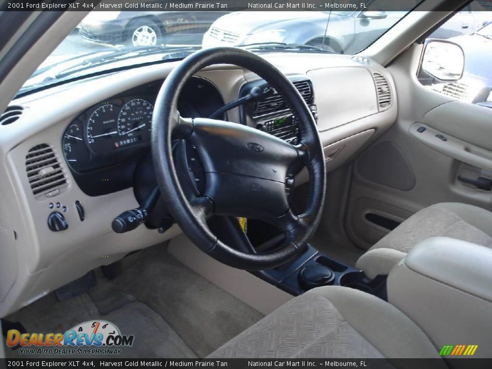 2001 Ford Explorer XLT 4x4 Harvest Gold Metallic / Medium Prairie Tan Photo #14