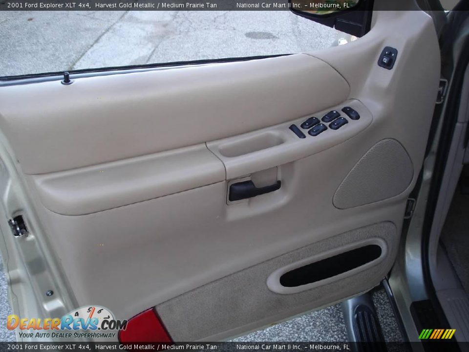 2001 Ford Explorer XLT 4x4 Harvest Gold Metallic / Medium Prairie Tan Photo #17
