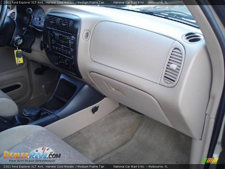 2001 Ford Explorer XLT 4x4 Harvest Gold Metallic / Medium Prairie Tan Photo #26
