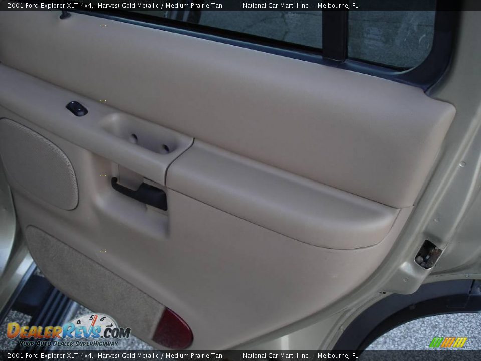 2001 Ford Explorer XLT 4x4 Harvest Gold Metallic / Medium Prairie Tan Photo #30