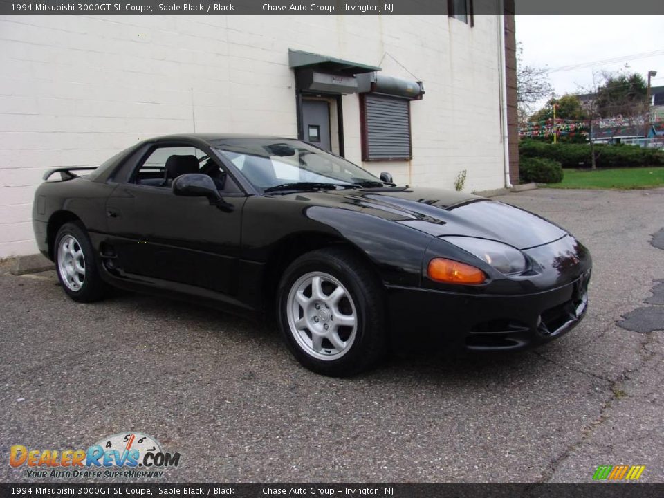 Front 3/4 View of 1994 Mitsubishi 3000GT SL Coupe Photo #5