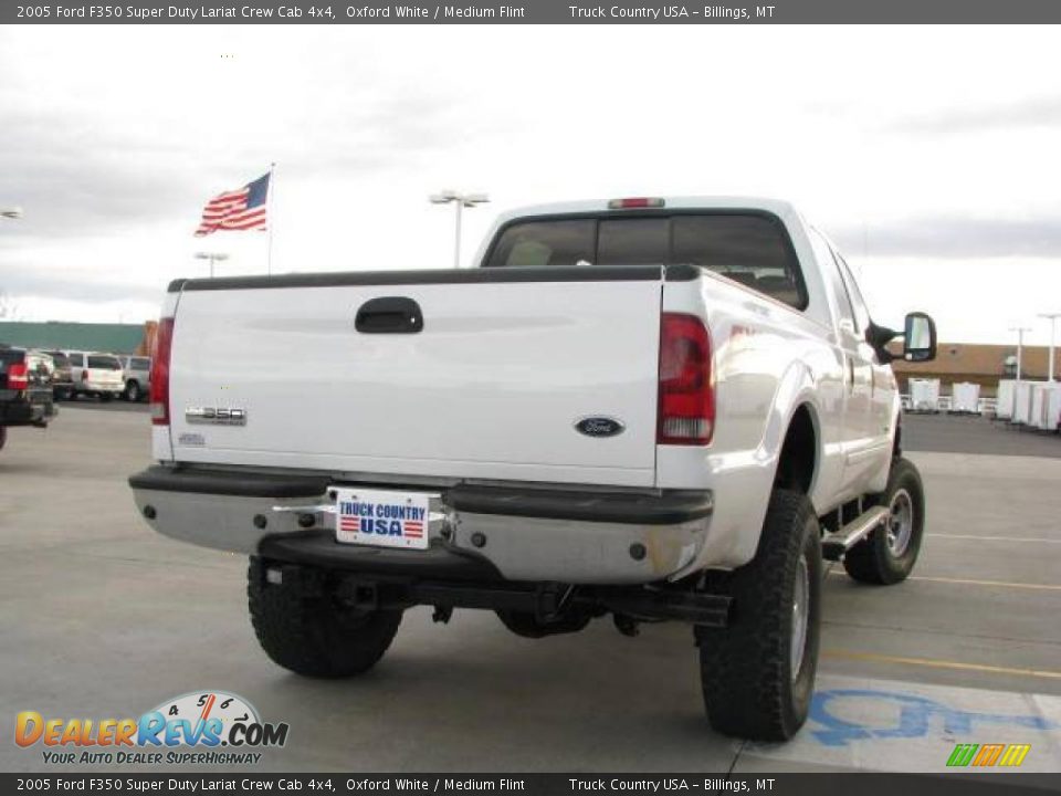 2005 Ford F350 Super Duty Lariat Crew Cab 4x4 Oxford White / Medium Flint Photo #5