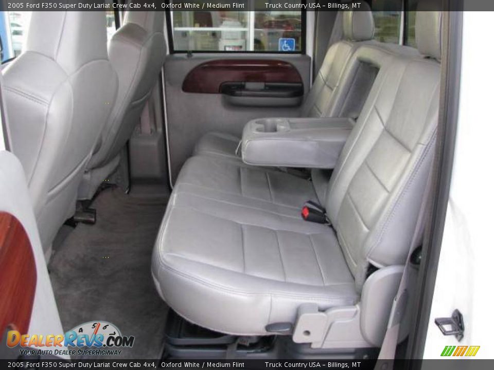 2005 Ford F350 Super Duty Lariat Crew Cab 4x4 Oxford White / Medium Flint Photo #10