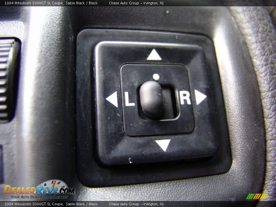 Controls of 1994 Mitsubishi 3000GT SL Coupe Photo #20