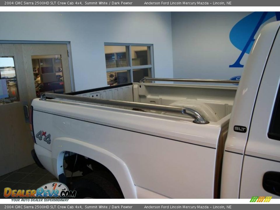 2004 GMC Sierra 2500HD SLT Crew Cab 4x4 Summit White / Dark Pewter Photo #21