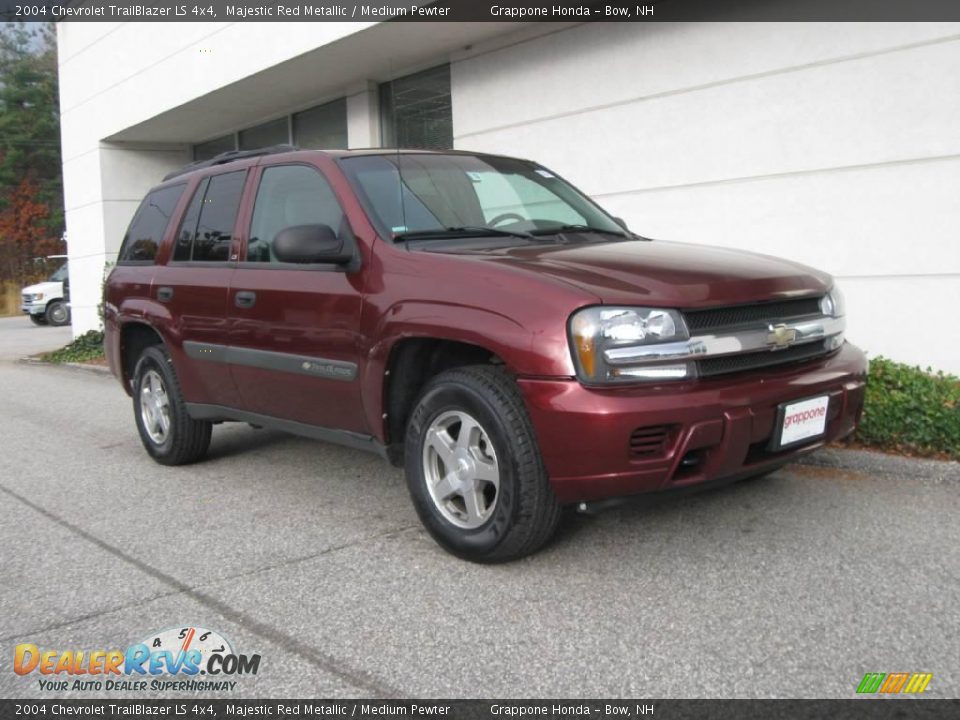 2004 Chevrolet TrailBlazer LS 4x4 Majestic Red Metallic / Medium Pewter Photo #1
