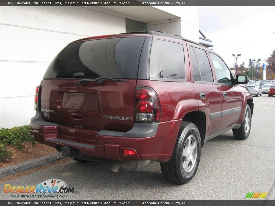 2004 Chevrolet TrailBlazer LS 4x4 Majestic Red Metallic / Medium Pewter Photo #3