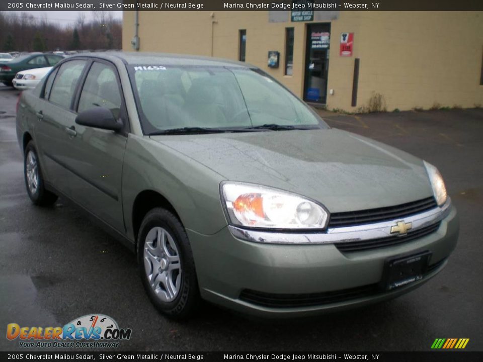 2005 Chevrolet Malibu Sedan Silver Green Metallic / Neutral Beige Photo #7