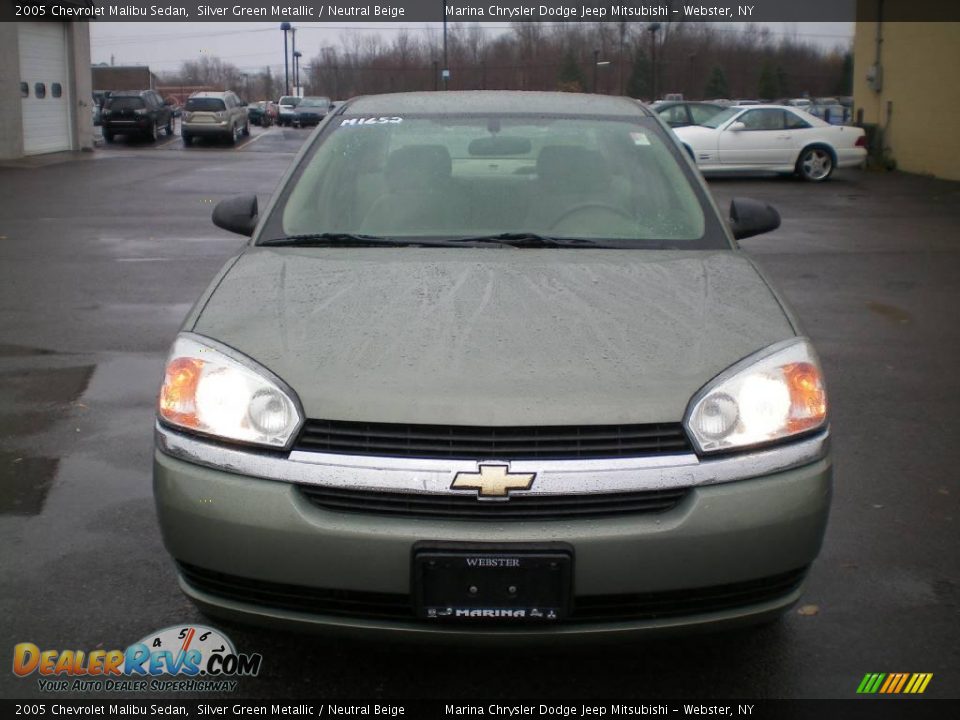 2005 Chevrolet Malibu Sedan Silver Green Metallic / Neutral Beige Photo #8