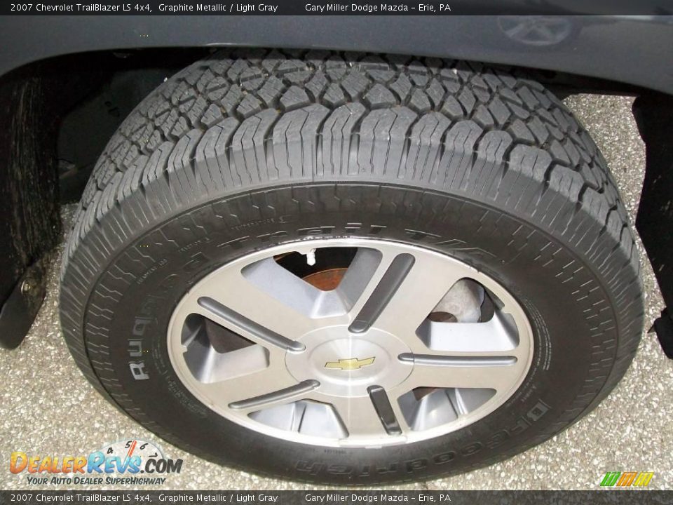 2007 Chevrolet TrailBlazer LS 4x4 Graphite Metallic / Light Gray Photo #10